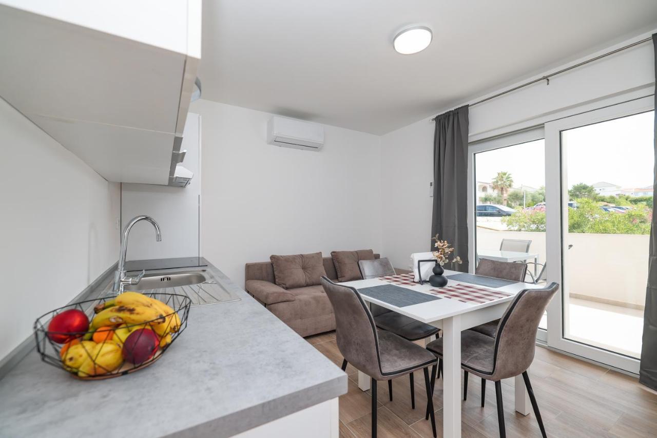 Beachfront Tic With Seaview Apartment