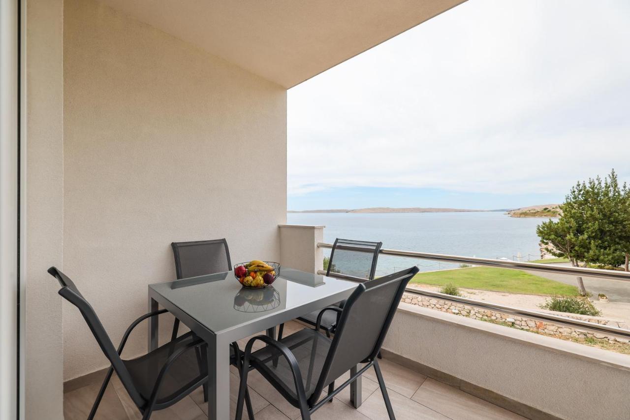 Beachfront Tic With Seaview Apartment