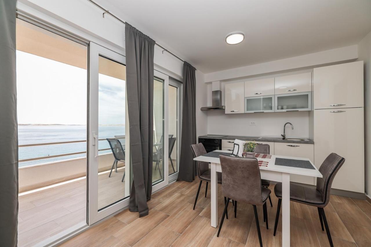 Beachfront Tic With Seaview Apartment Miletici