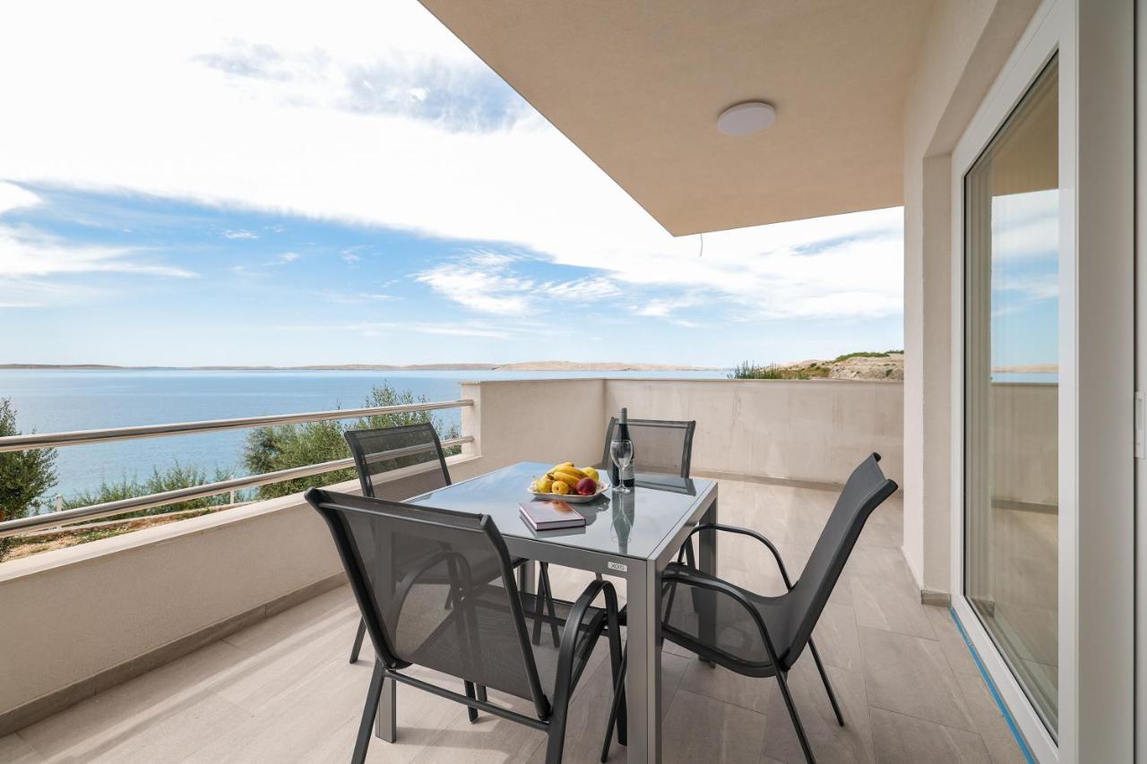 Beachfront Tic With Seaview Apartment Miletici