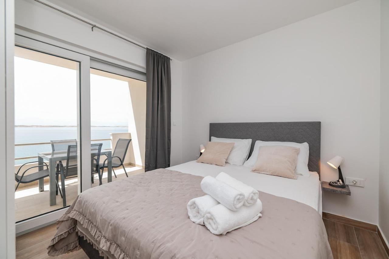 Apartment Beachfront Tic With Seaview