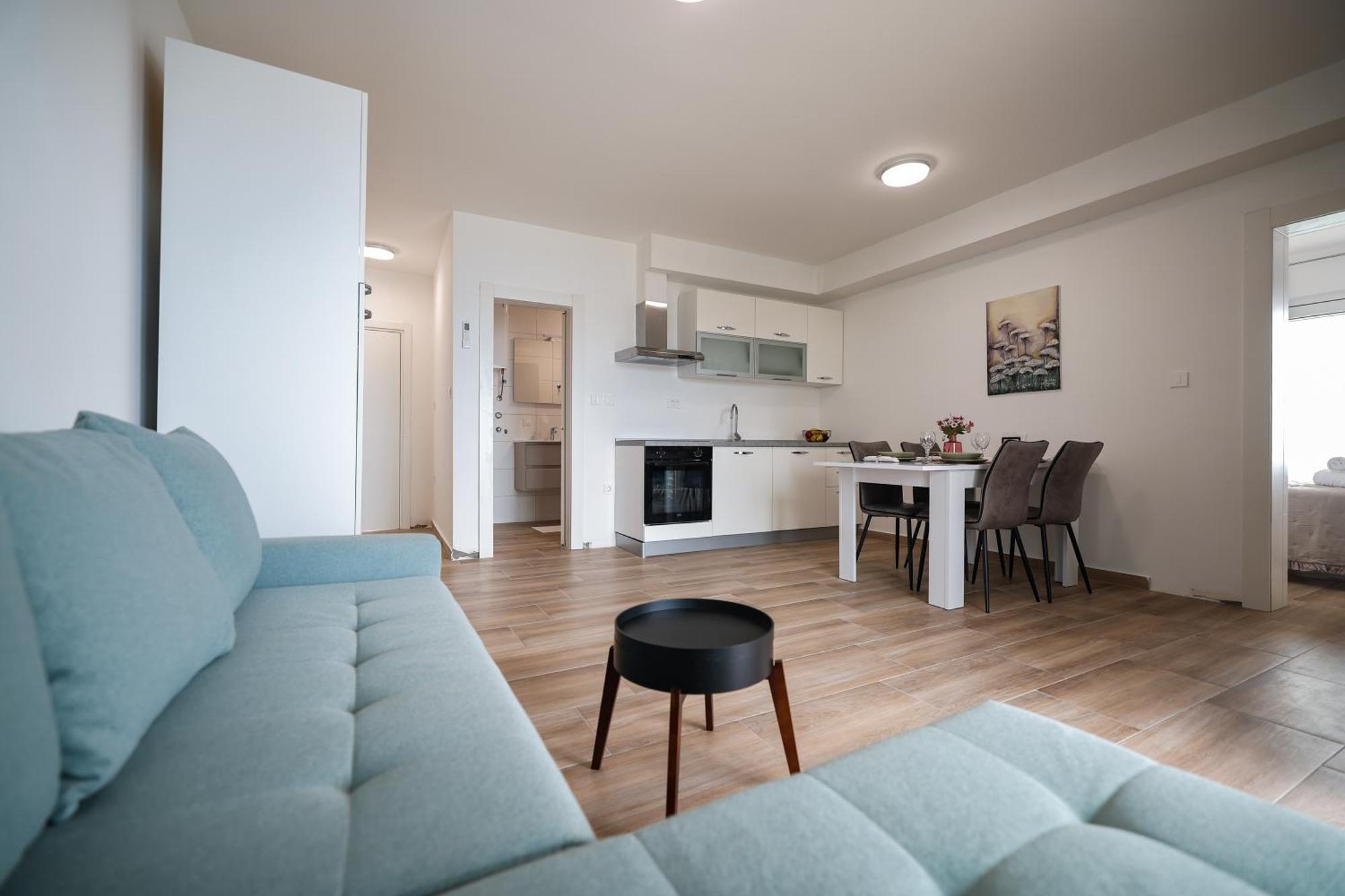 Beachfront Tic With Seaview Apartment Miletici