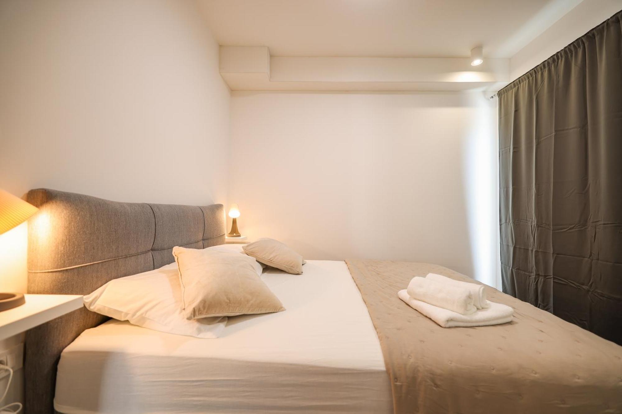 Apartment Beachfront Tic With Seaview