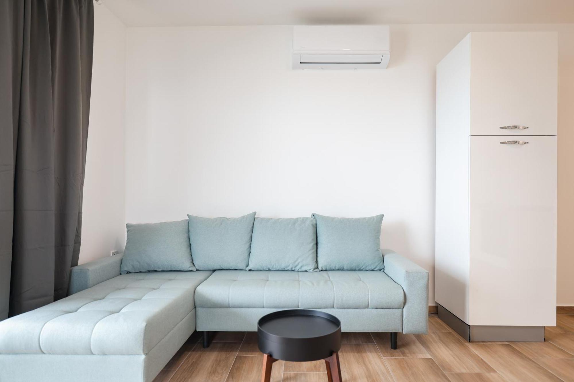 Apartment Beachfront Tic With Seaview Miletici