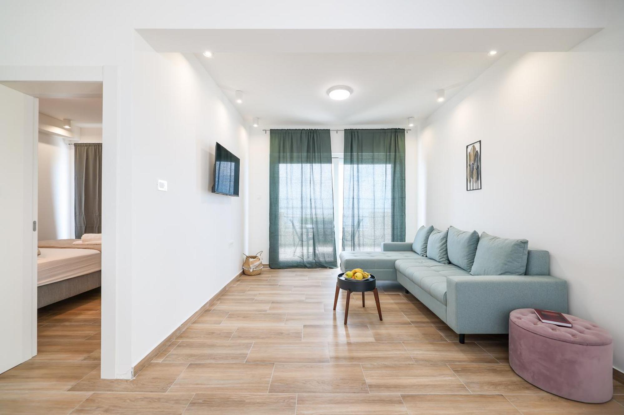 Beachfront Tic With Seaview Apartment Miletici