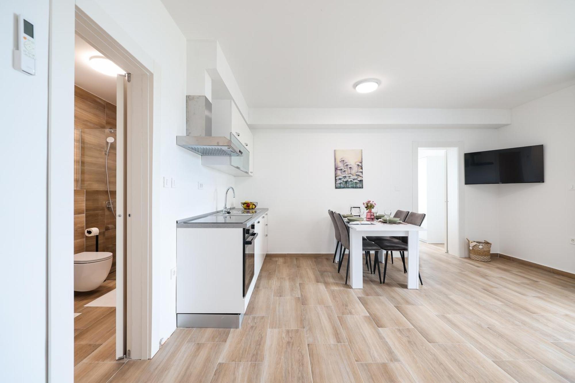 Beachfront Tic With Seaview Apartment *