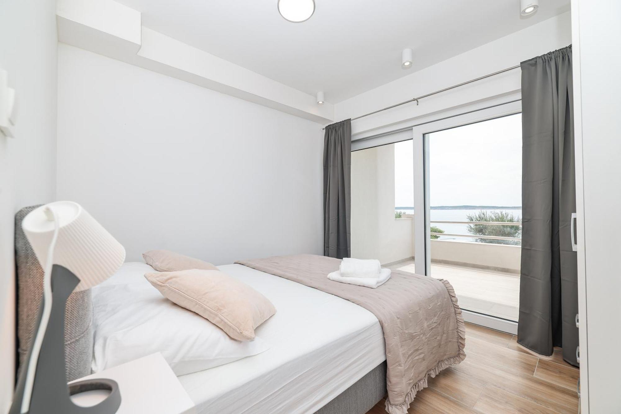 Beachfront Tic With Seaview Apartment *